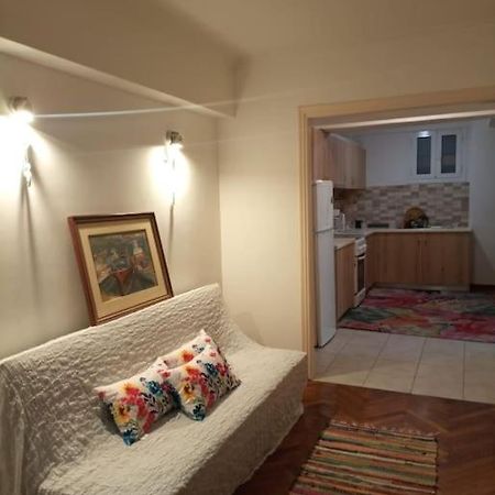 Romantic Apartment Ideal For Women! เอเธนส์ ภายนอก รูปภาพ