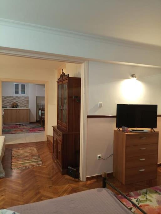 Romantic Apartment Ideal For Women! เอเธนส์ ภายนอก รูปภาพ