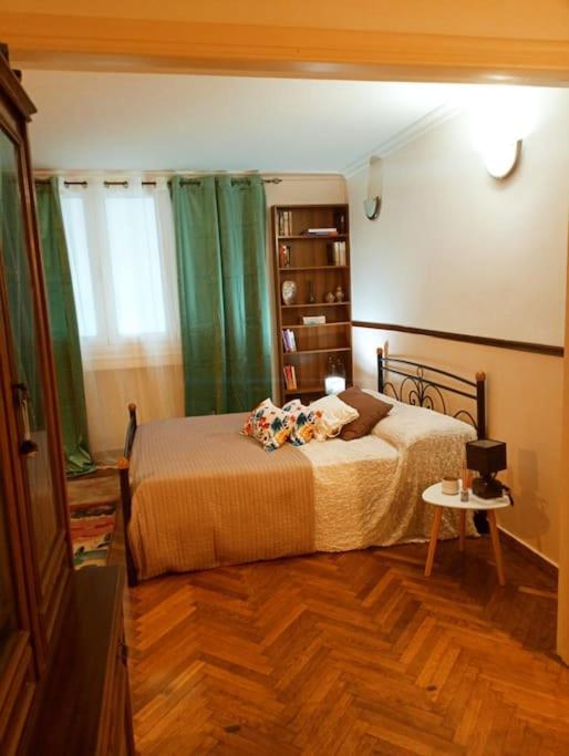 Romantic Apartment Ideal For Women! เอเธนส์ ภายนอก รูปภาพ