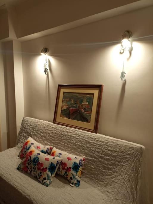 Romantic Apartment Ideal For Women! เอเธนส์ ภายนอก รูปภาพ