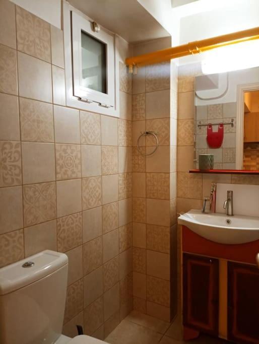 Romantic Apartment Ideal For Women! เอเธนส์ ภายนอก รูปภาพ
